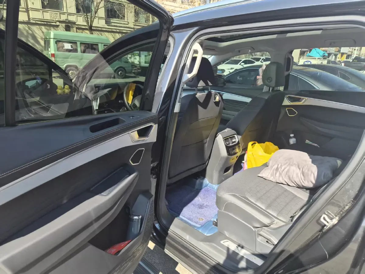 2024 Volkswagen Talagon 2.0T 220HP L4 7DCT,autocango,china used car exporter,china ev exporter,chinese used car exporter,chinese used ev exporter