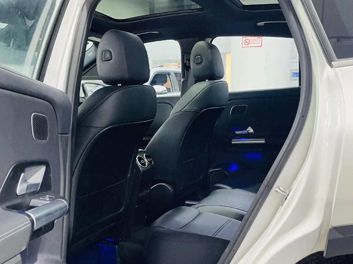 2024 Mercedes-Benz GLA Class 2.0T 190HP L4 8DCT,autocango,china used car exporter,china ev exporter,chinese used car exporter,chinese used ev exporter