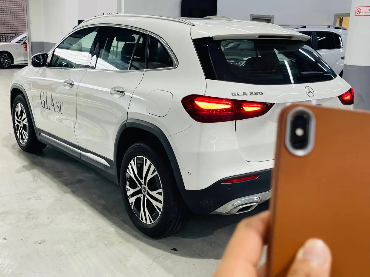 2024 Mercedes-Benz GLA Class 2.0T 190HP L4 8DCT,autocango,china used car exporter,china ev exporter,chinese used car exporter,chinese used ev exporter