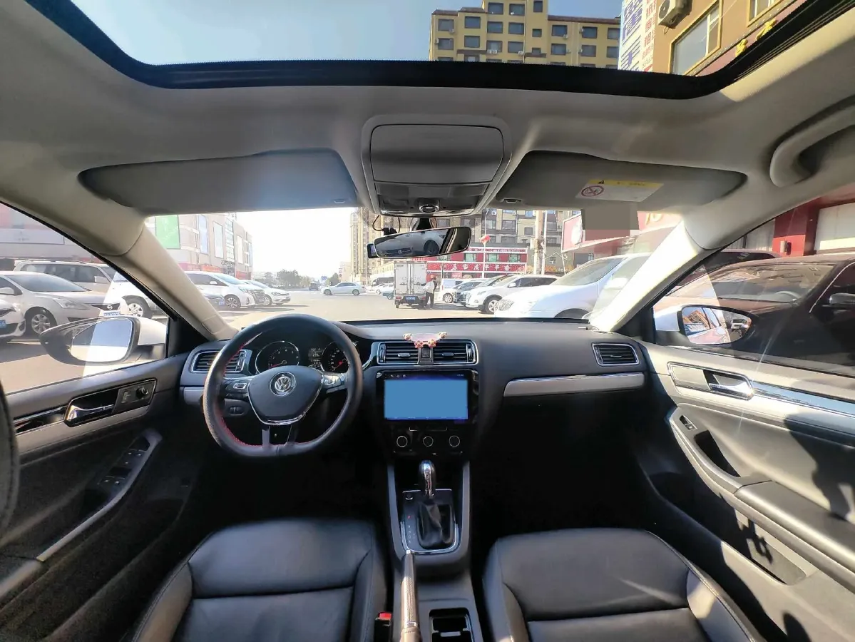 2017 Volkswagen Sagitar 1.6L 110HP L4 6AT,autocango,china used car exporter,china ev exporter,chinese used car exporter,chinese used ev exporter