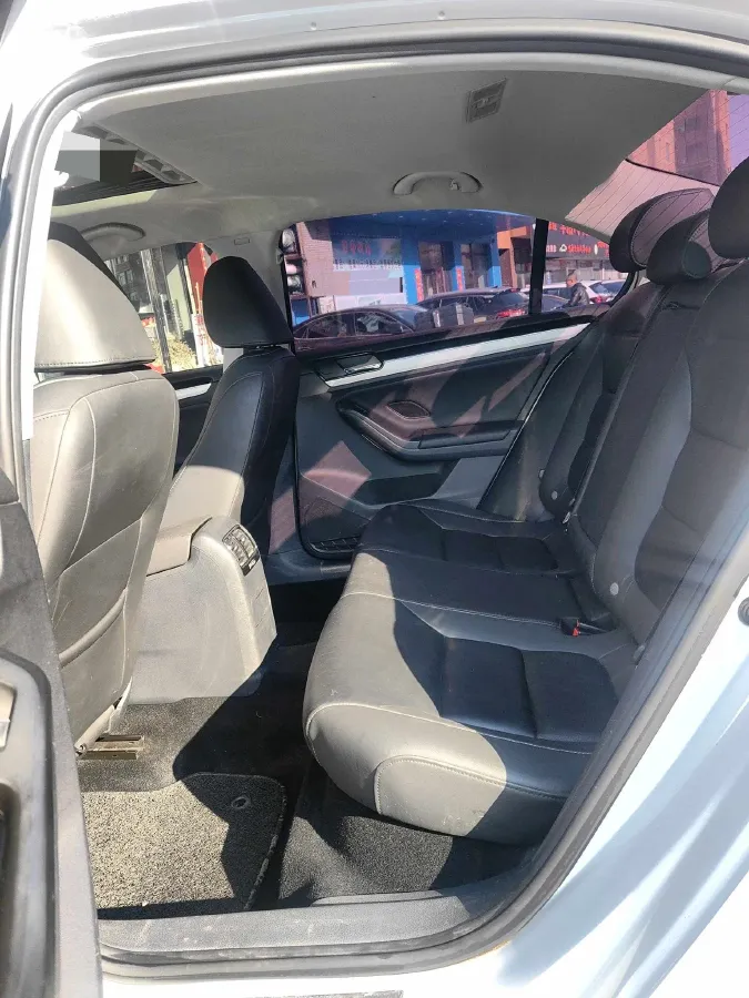 2017 Volkswagen Sagitar 1.6L 110HP L4 6AT,autocango,china used car exporter,china ev exporter,chinese used car exporter,chinese used ev exporter