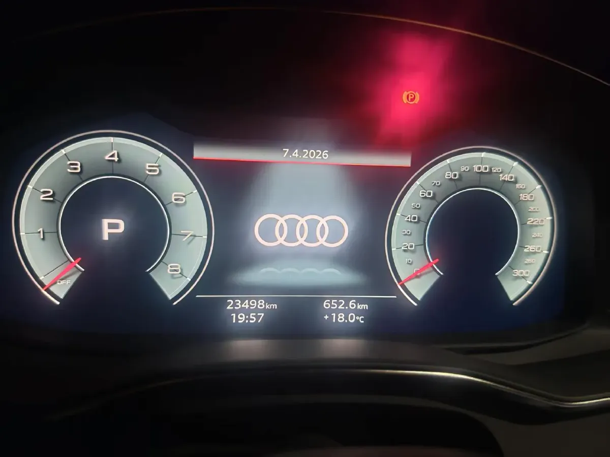 2022 Audi A6L 2.0T 224HP L4 7DCT,autocango,china used car exporter,china ev exporter,chinese used car exporter,chinese used ev exporter