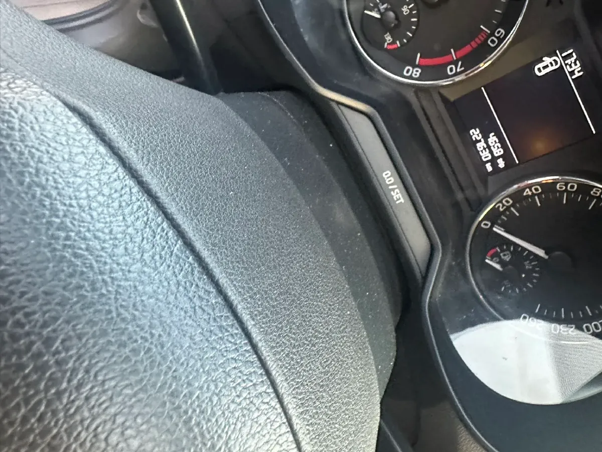 2019 Skoda Octavia 1.5L 116HP L4 6AT,autocango,china used car exporter,china ev exporter,chinese used car exporter,chinese used ev exporter