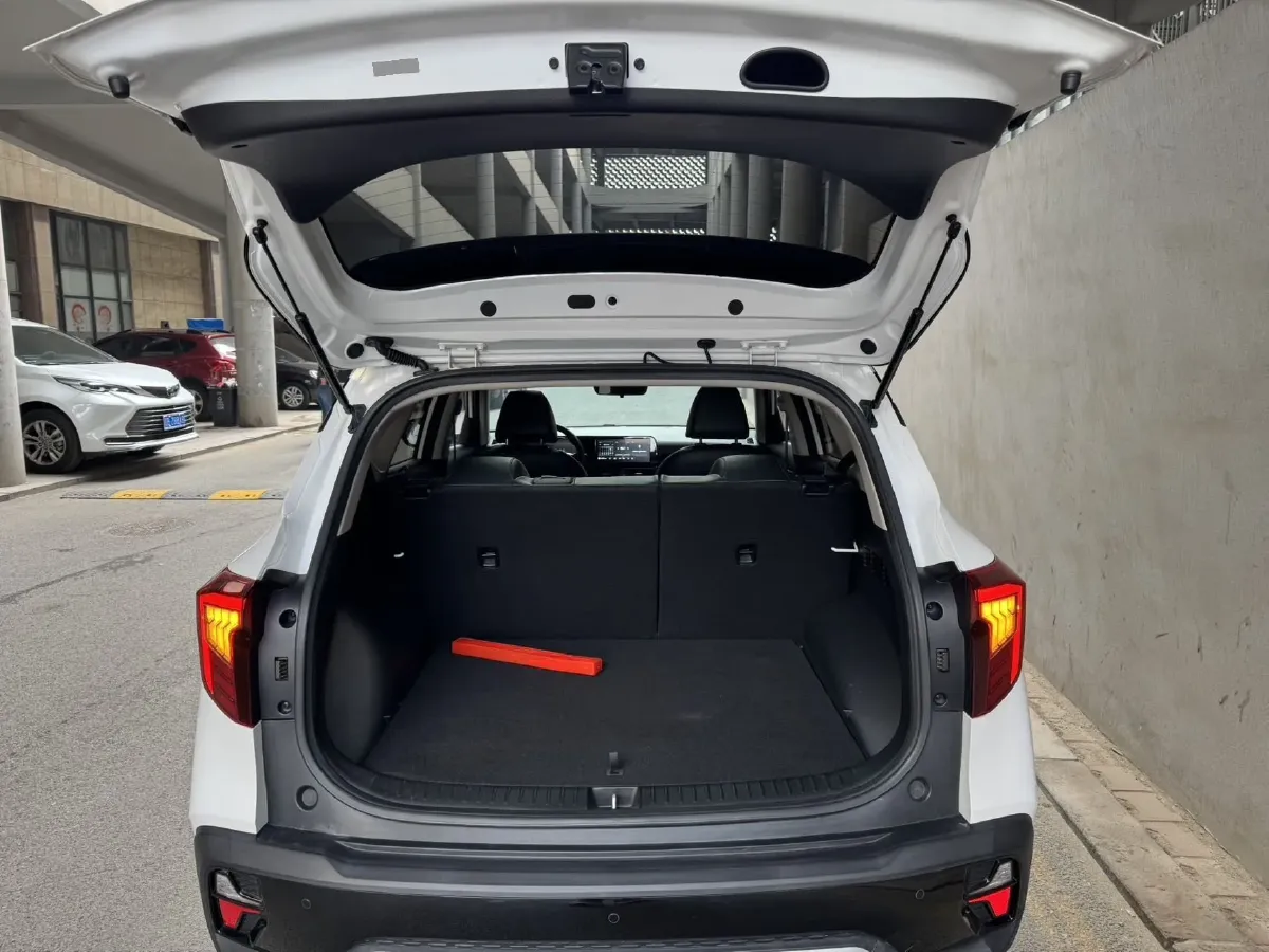 2023 Kia Seltos 1.5L 115HP L4 CVT,autocango,china used car exporter,china ev exporter,chinese used car exporter,chinese used ev exporter