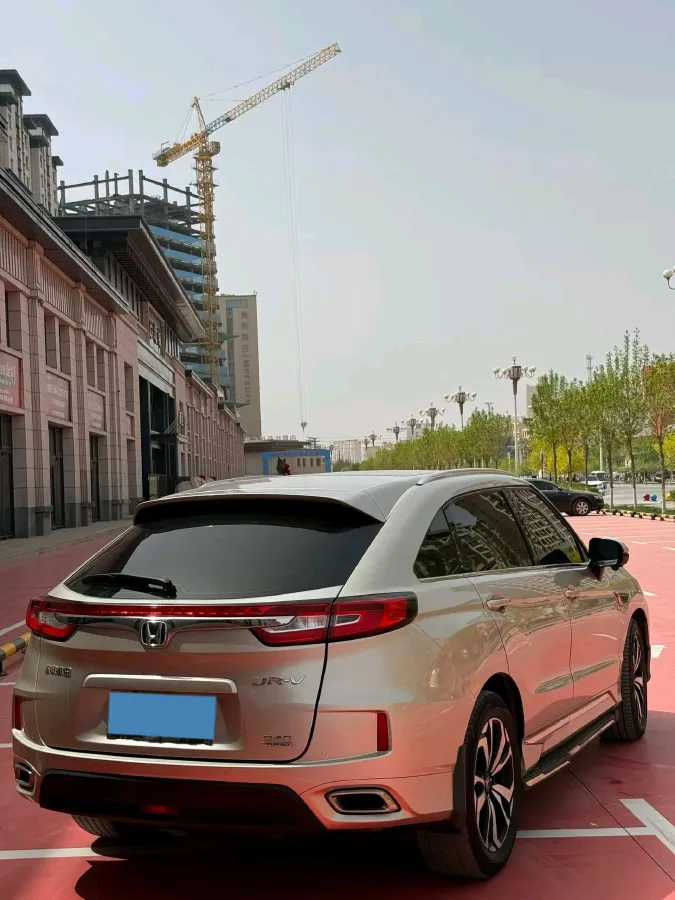 2017 Honda UR-V 1.5T 193HP L4 CVT,autocango,china used car exporter,china ev exporter,chinese used car exporter,chinese used ev exporter