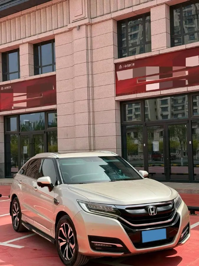 2017 Honda UR-V 1.5T 193HP L4 CVT,autocango,china used car exporter,china ev exporter,chinese used car exporter,chinese used ev exporter