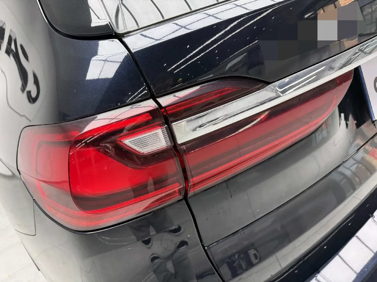 2021 BMW X7 3.0T 340HP L6 8AT,autocango,china used car exporter,china ev exporter,chinese used car exporter,chinese used ev exporter