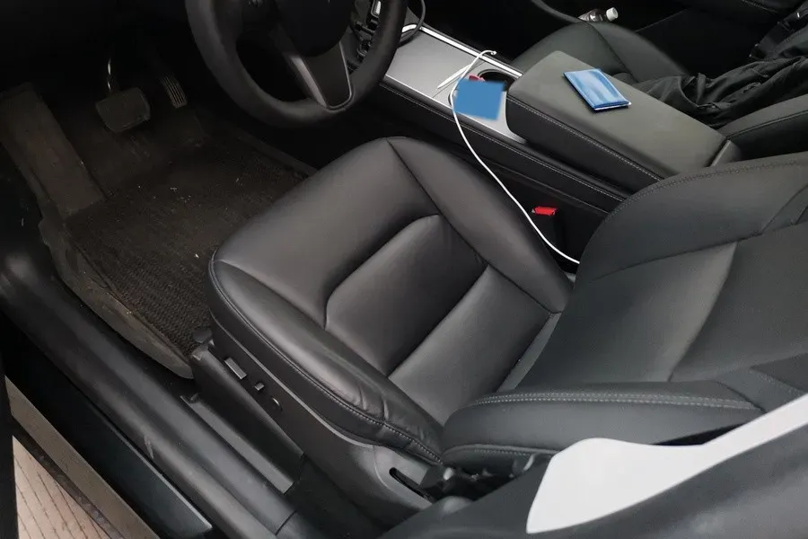 2021 Tesla Model Y BEV 60KWH,autocango,china used car exporter,china ev exporter,chinese used car exporter,chinese used ev exporter