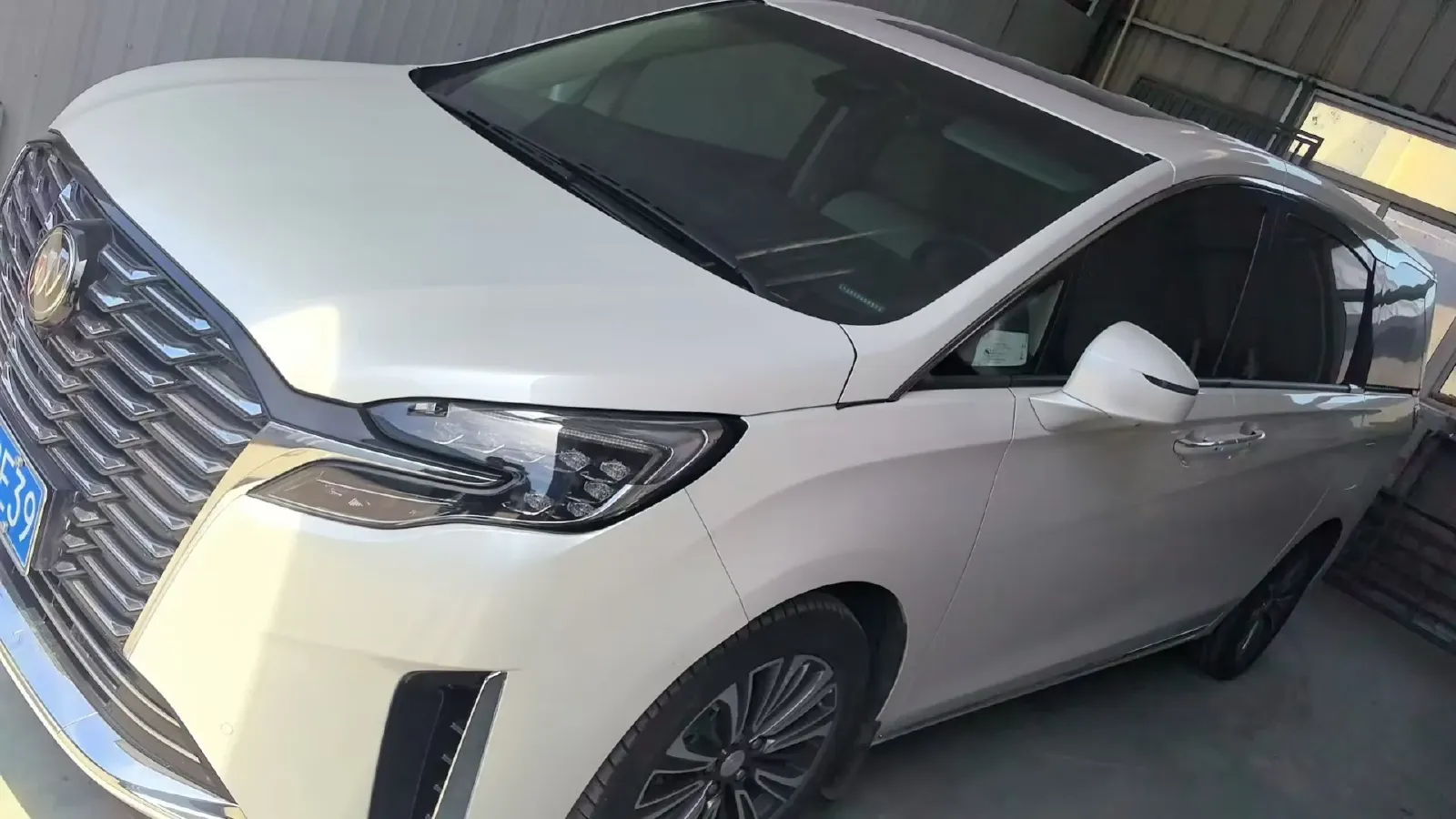 2022 Buick GL8 2.0T 237HP L4 9AT,autocango,china used car exporter,china ev exporter,chinese used car exporter,chinese used ev exporter
