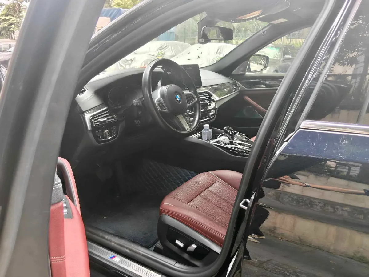 2021 BMW 5 Series 2.0T 184HP L4 8AT,autocango,china used car exporter,china ev exporter,chinese used car exporter,chinese used ev exporter