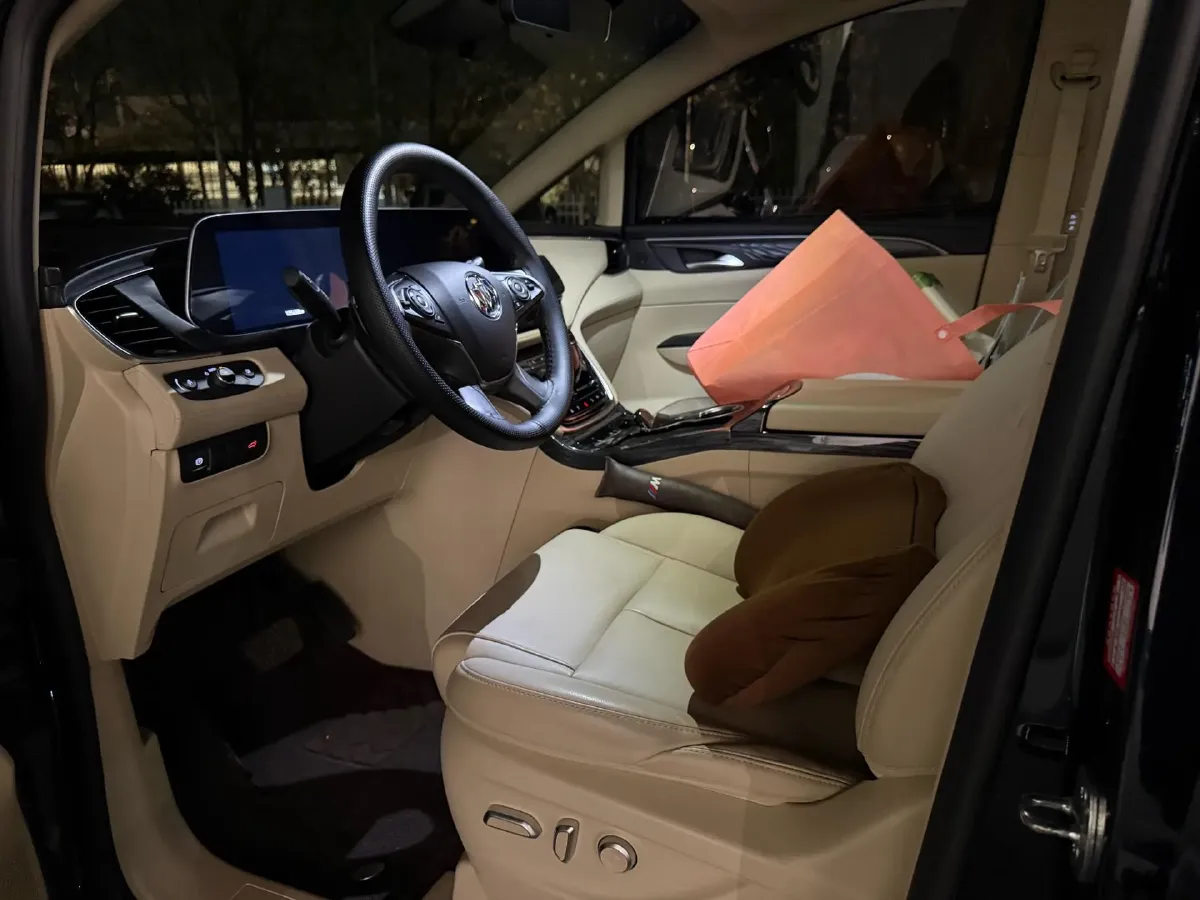 2023 Buick GL8 2.0T 237HP L4 9AT,autocango,china used car exporter,china ev exporter,chinese used car exporter,chinese used ev exporter