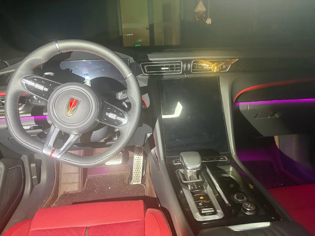 2025 HongQi H6 2.0T 252HP L4 8AT,autocango,china used car exporter,china ev exporter,chinese used car exporter,chinese used ev exporter