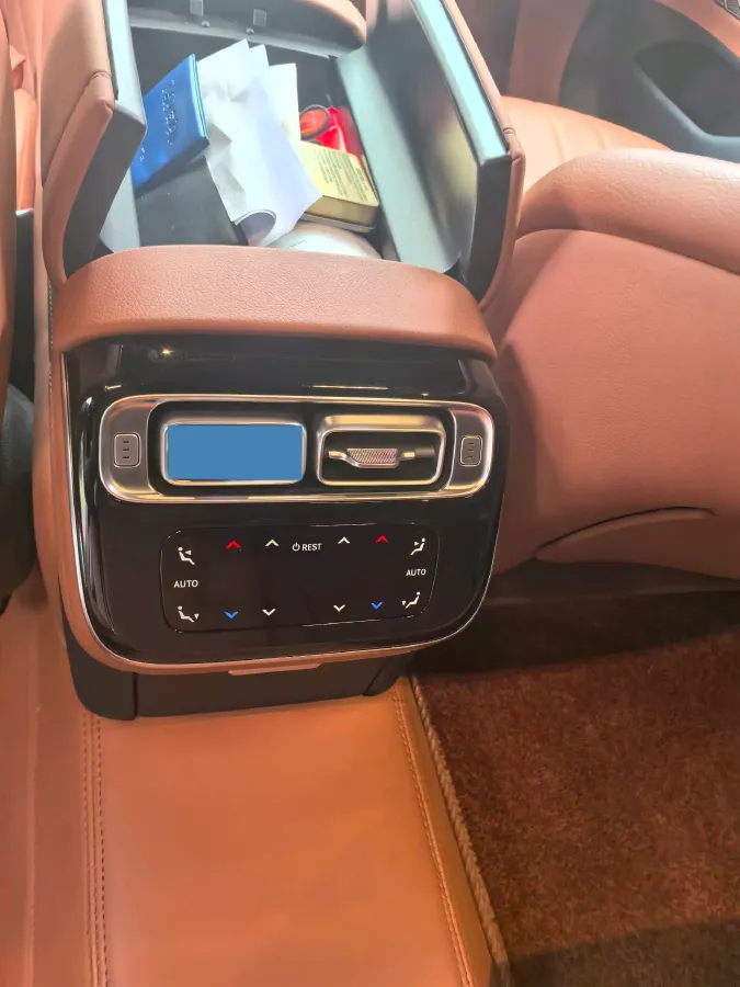 2023 Mercedes-Benz S Class 2.5T 367HP L6 9AT,autocango,china used car exporter,china ev exporter,chinese used car exporter,chinese used ev exporter