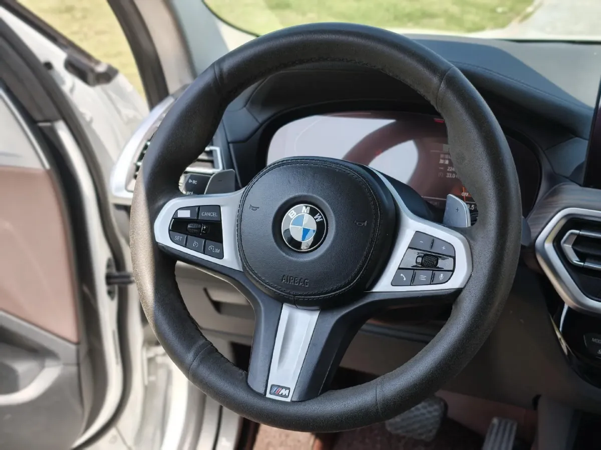 2022 BMW X3 2.0T 252HP L4 8AT,autocango,china used car exporter,china ev exporter,chinese used car exporter,chinese used ev exporter