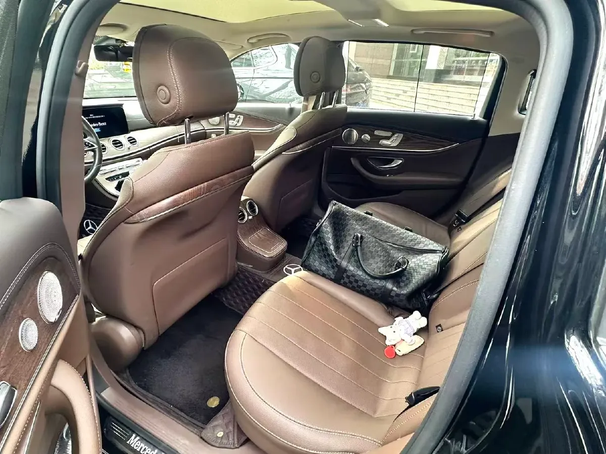 2023 Mercedes-Benz E Class 2.0T 258HP L4 9AT,autocango,china used car exporter,china ev exporter,chinese used car exporter,chinese used ev exporter