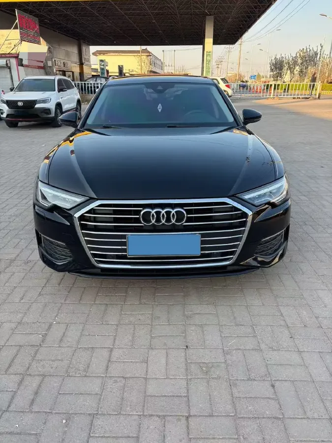 2020 Audi A6L 2.0T 224HP L4 7DCT,autocango,china used car exporter,china ev exporter,chinese used car exporter,chinese used ev exporter