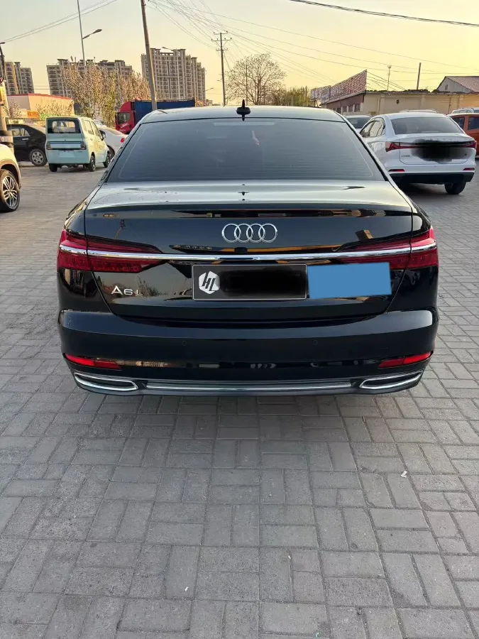 2020 Audi A6L 2.0T 224HP L4 7DCT,autocango,china used car exporter,china ev exporter,chinese used car exporter,chinese used ev exporter