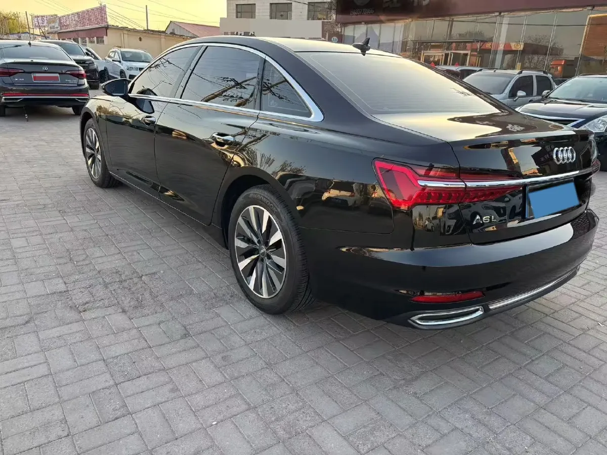 2020 Audi A6L 2.0T 224HP L4 7DCT,autocango,china used car exporter,china ev exporter,chinese used car exporter,chinese used ev exporter