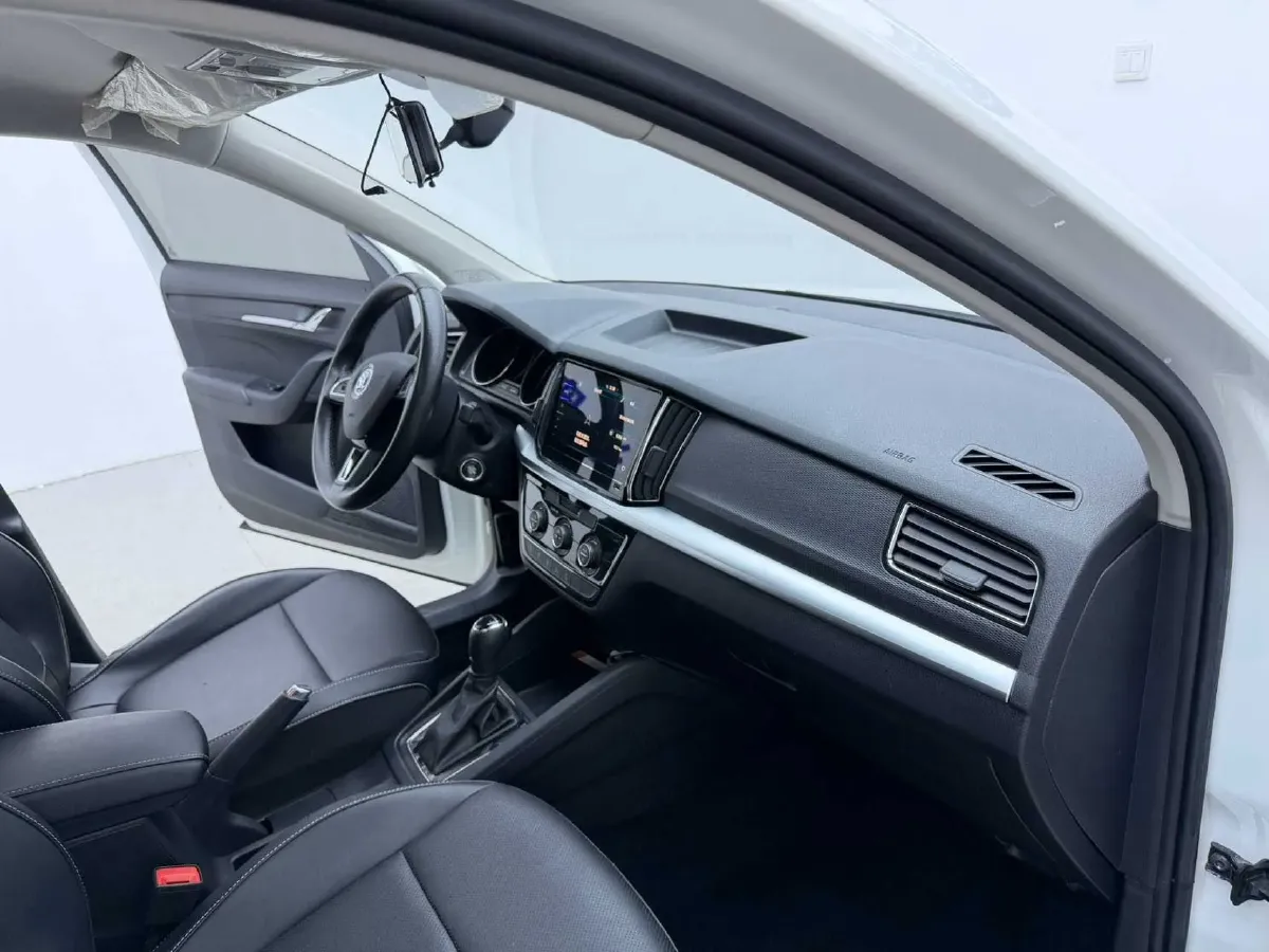 2022 Skoda Kamiq 1.5L 112HP L4 6AT,autocango,china used car exporter,china ev exporter,chinese used car exporter,chinese used ev exporter