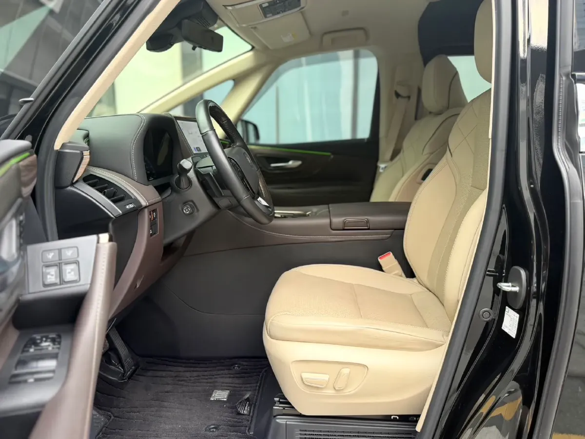 2024 Toyota Vellfire 2.5L 190HP L4 E-CVT Hybrid,autocango,china used car exporter,china ev exporter,chinese used car exporter,chinese used ev exporter