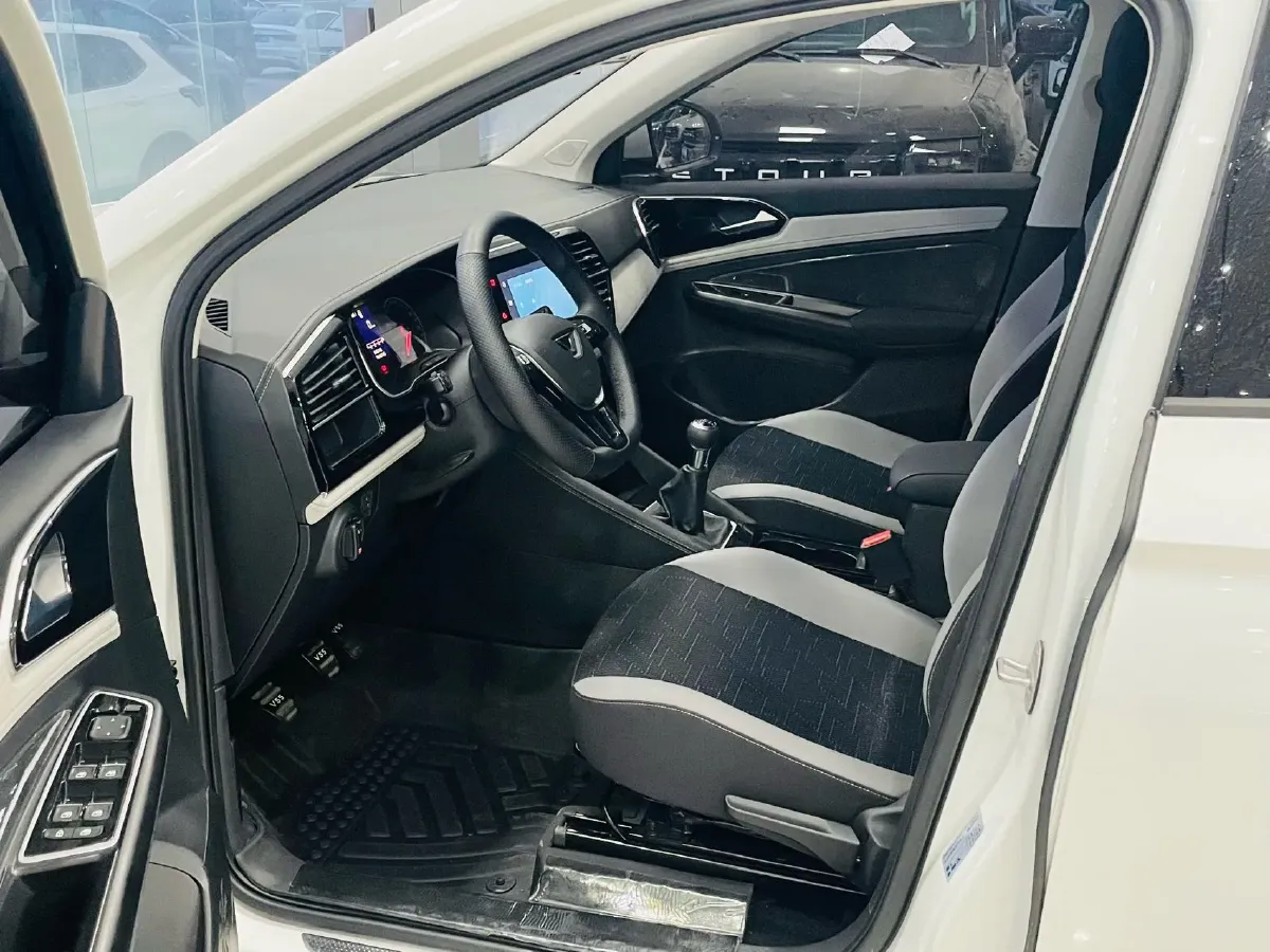 2024 Jetta VS5 1.4T 150HP L4 5MT,autocango,china used car exporter,china ev exporter,chinese used car exporter,chinese used ev exporter