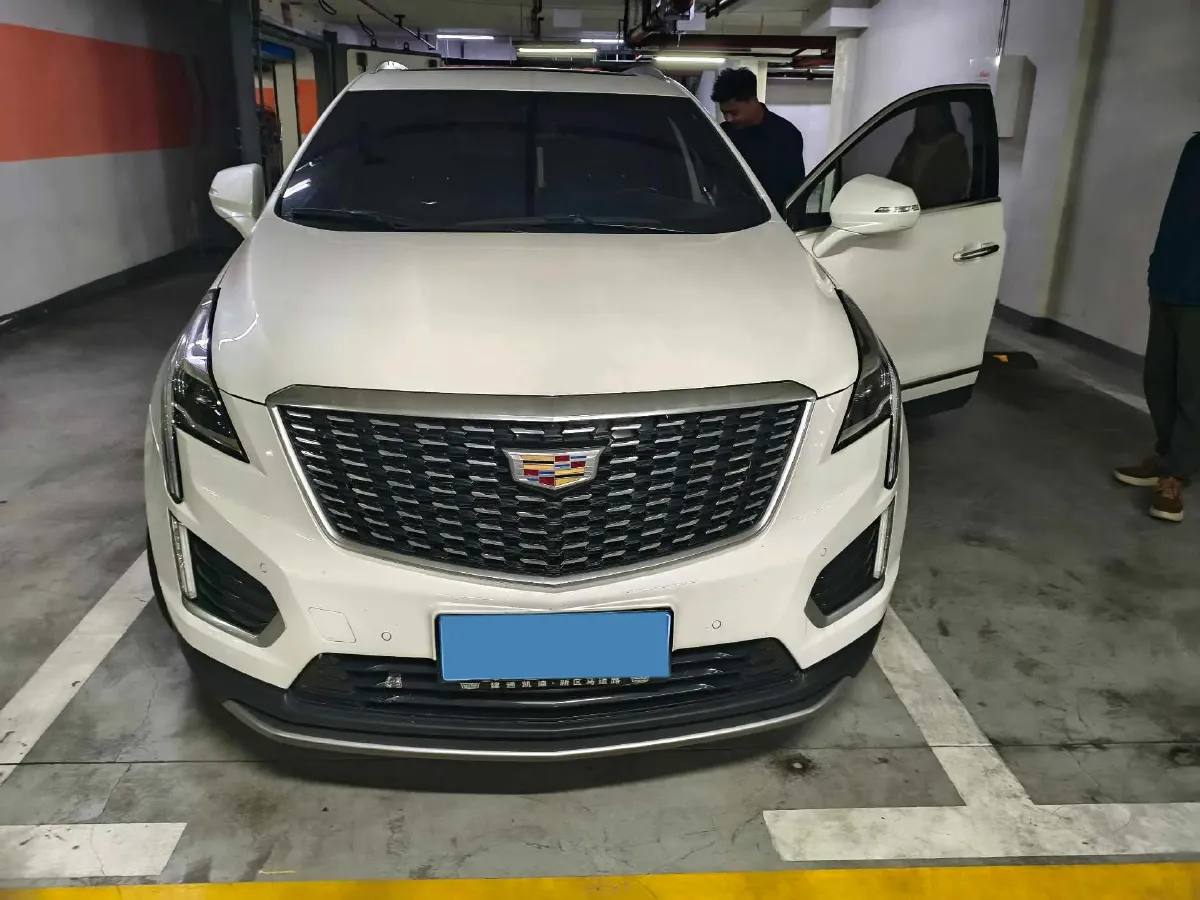 2022 Cadillac XT5 2.0T 237HP L4 9AT,autocango,china used car exporter,china ev exporter,chinese used car exporter,chinese used ev exporter