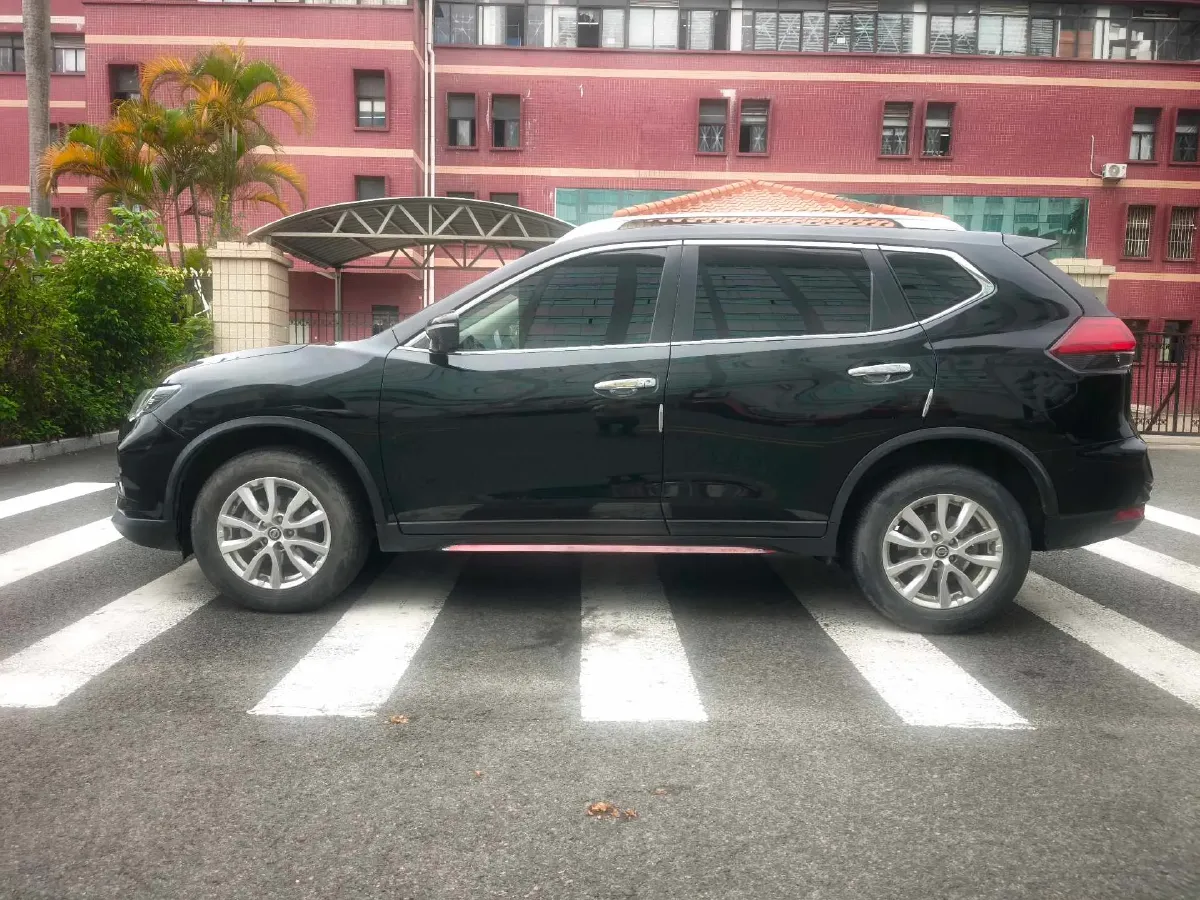2021 Nissan X-Trail 2.0L 151HP L4 CVT,autocango,china used car exporter,china ev exporter,chinese used car exporter,chinese used ev exporter