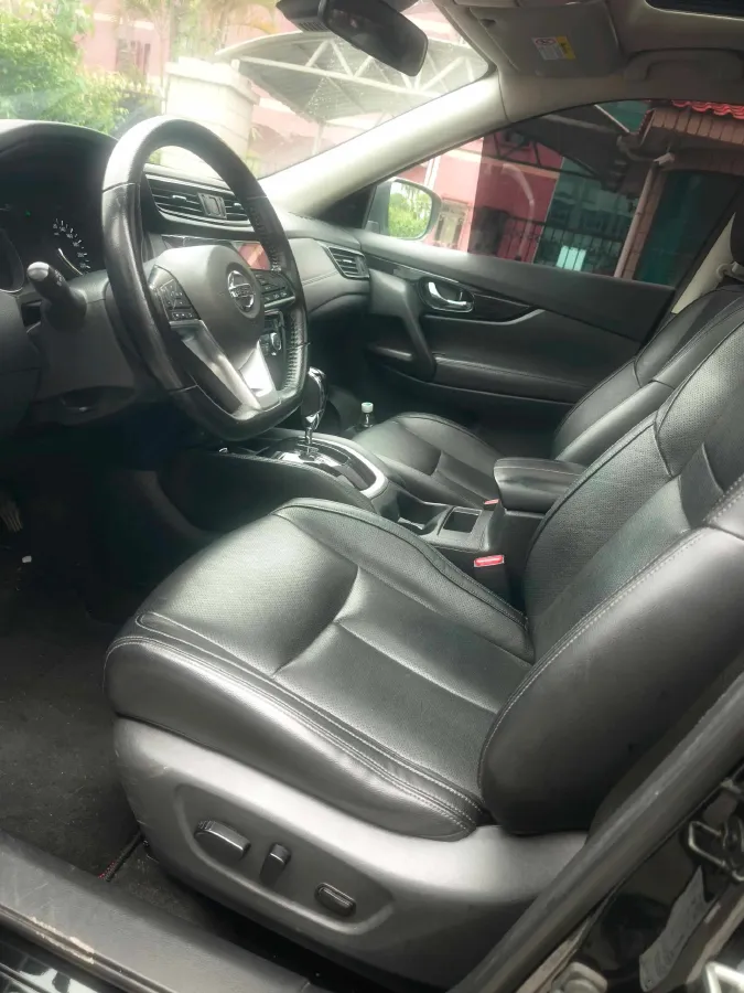 2021 Nissan X-Trail 2.0L 151HP L4 CVT,autocango,china used car exporter,china ev exporter,chinese used car exporter,chinese used ev exporter