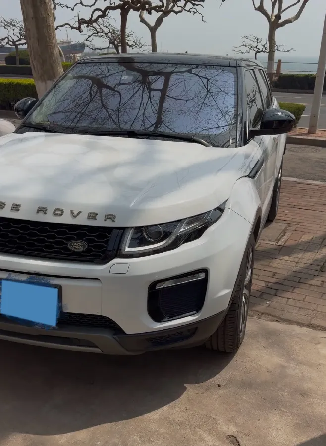 2017 Land Rover Range Rover Evoque 2.0T 241HP L4 9AT,autocango,china used car exporter,china ev exporter,chinese used car exporter,chinese used ev exporter