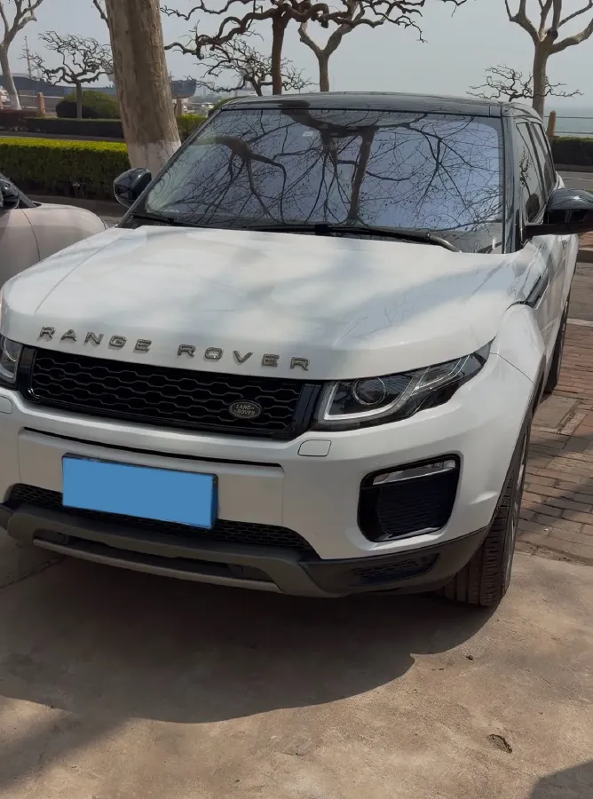 2017 Land Rover Range Rover Evoque 2.0T 241HP L4 9AT,autocango,china used car exporter,china ev exporter,chinese used car exporter,chinese used ev exporter