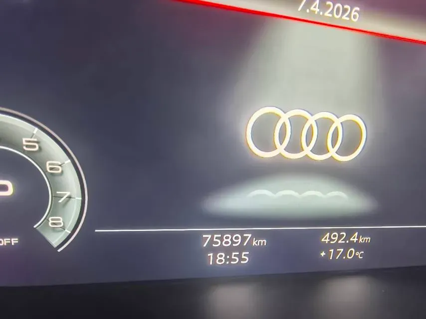 2022 Audi A4L 2.0T 190HP L4 7DCT,autocango,china used car exporter,china ev exporter,chinese used car exporter,chinese used ev exporter