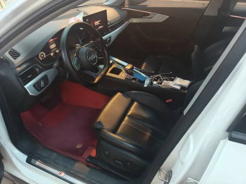 2022 Audi A4L 2.0T 190HP L4 7DCT,autocango,china used car exporter,china ev exporter,chinese used car exporter,chinese used ev exporter