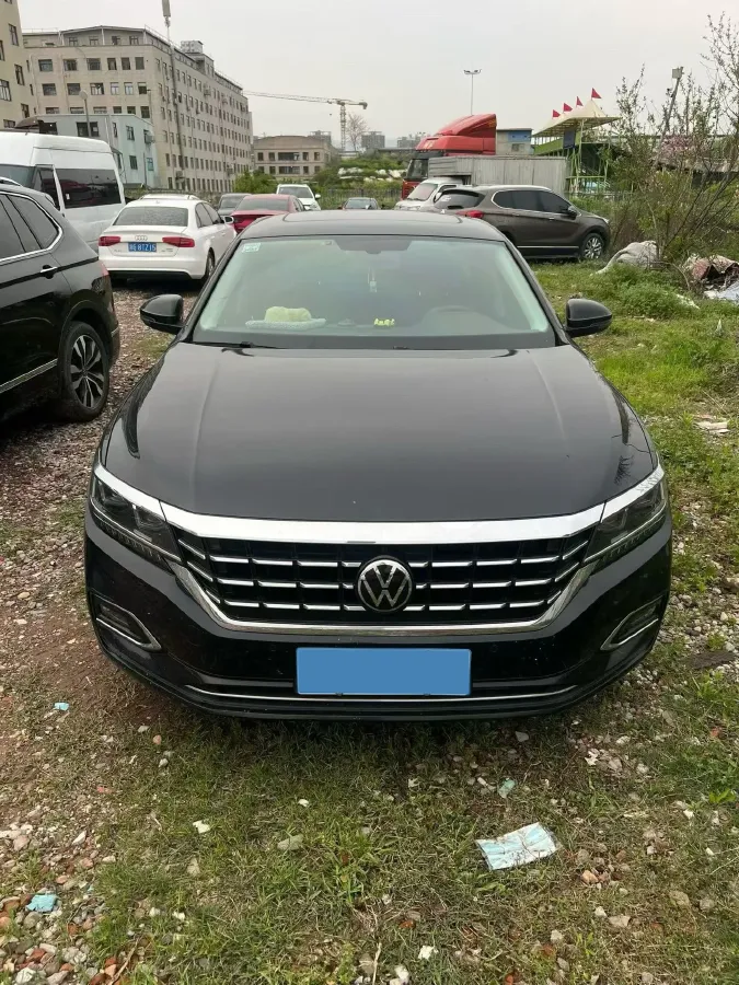 2020 Volkswagen Passat 2.0T 186HP L4 7DCT,autocango,china used car exporter,china ev exporter,chinese used car exporter,chinese used ev exporter