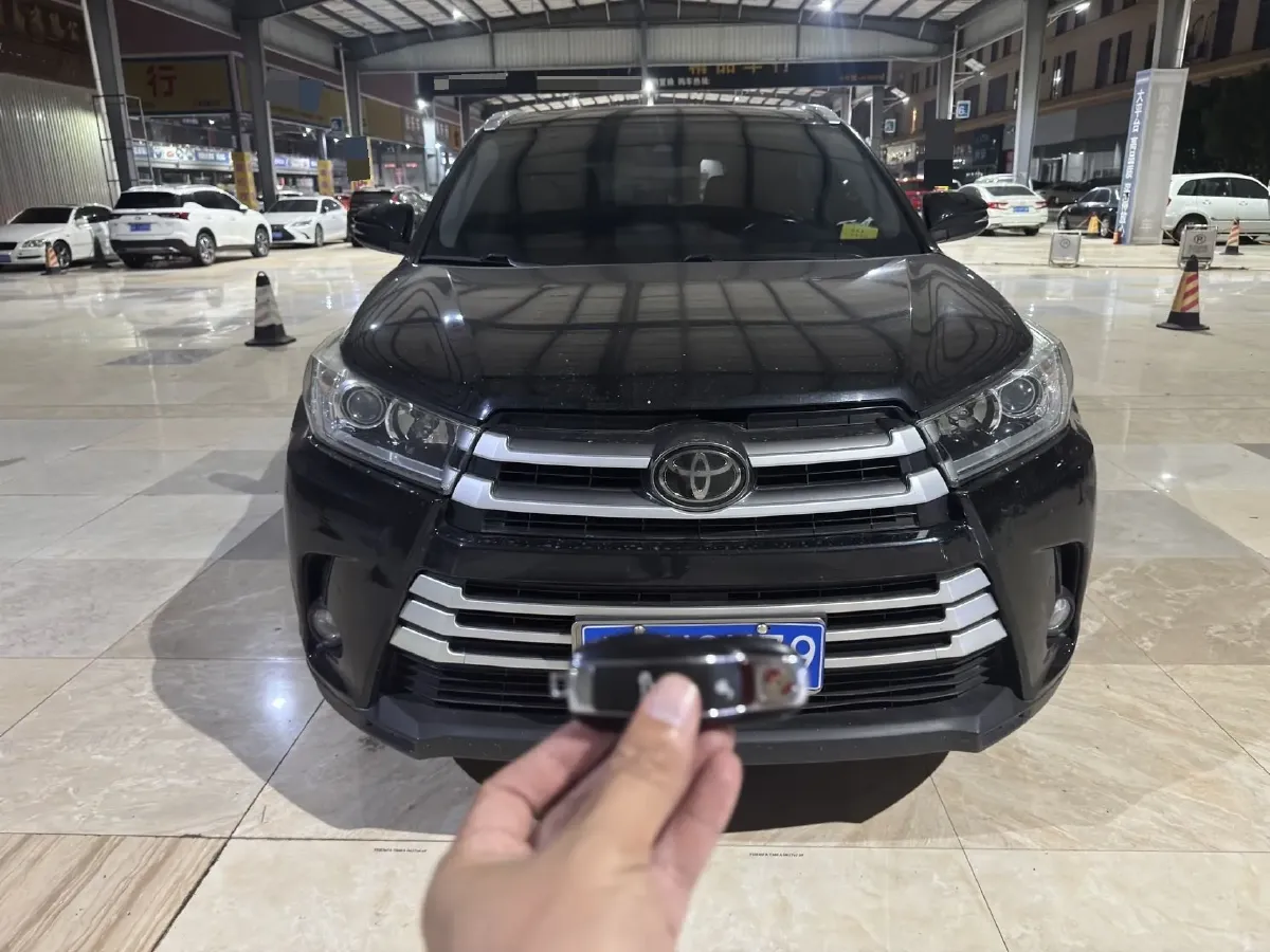 2018 Toyota Highlander 2.0T 220HP L4 6AT,autocango,china used car exporter,china ev exporter,chinese used car exporter,chinese used ev exporter