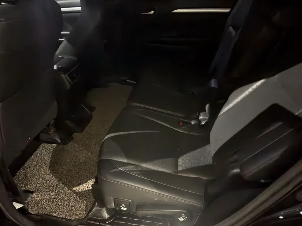 2018 Toyota Highlander 2.0T 220HP L4 6AT,autocango,china used car exporter,china ev exporter,chinese used car exporter,chinese used ev exporter