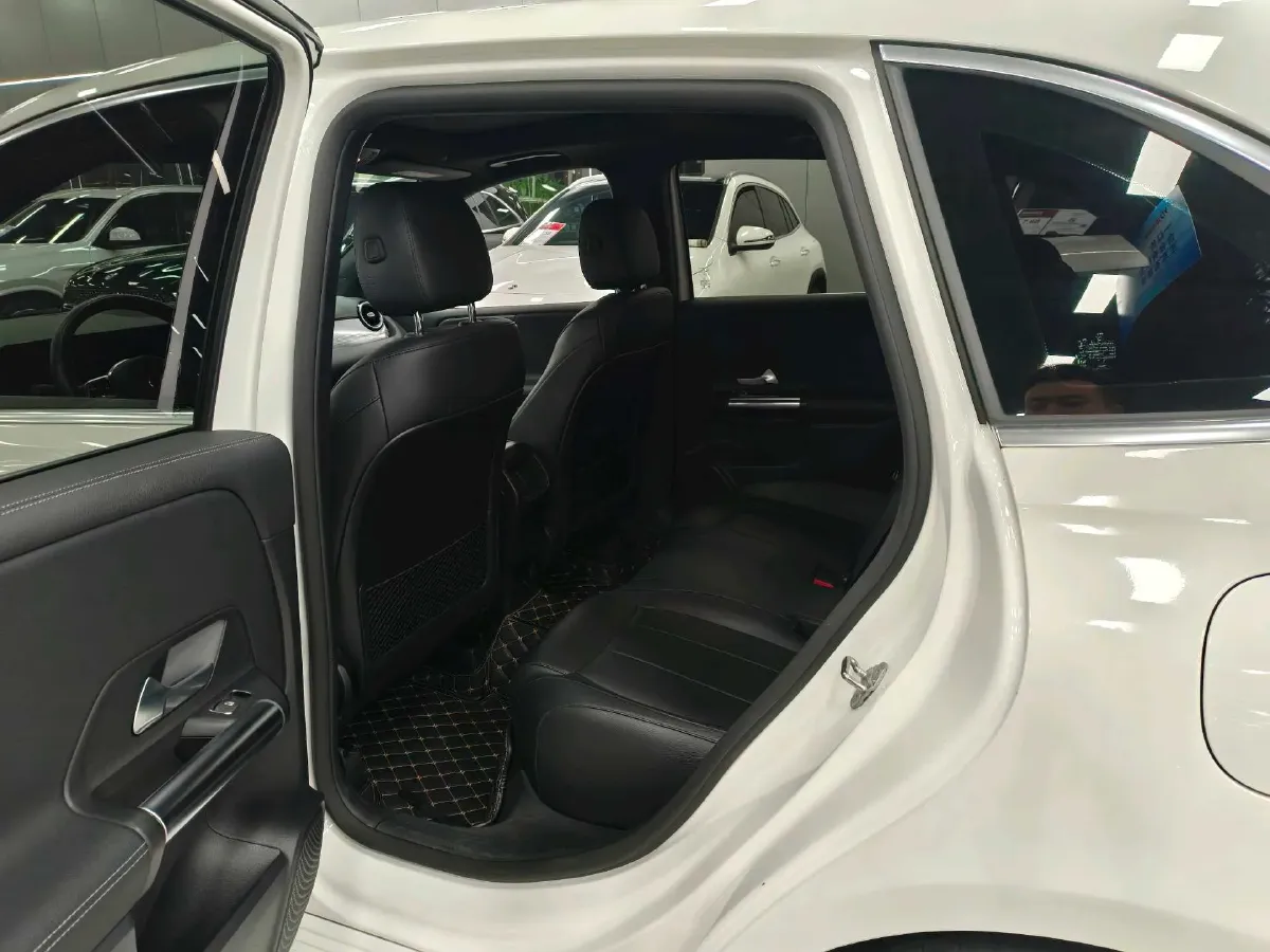 2022 Mercedes-Benz B Class 1.3T 163HP L4 7DCT,autocango,china used car exporter,china ev exporter,chinese used car exporter,chinese used ev exporter