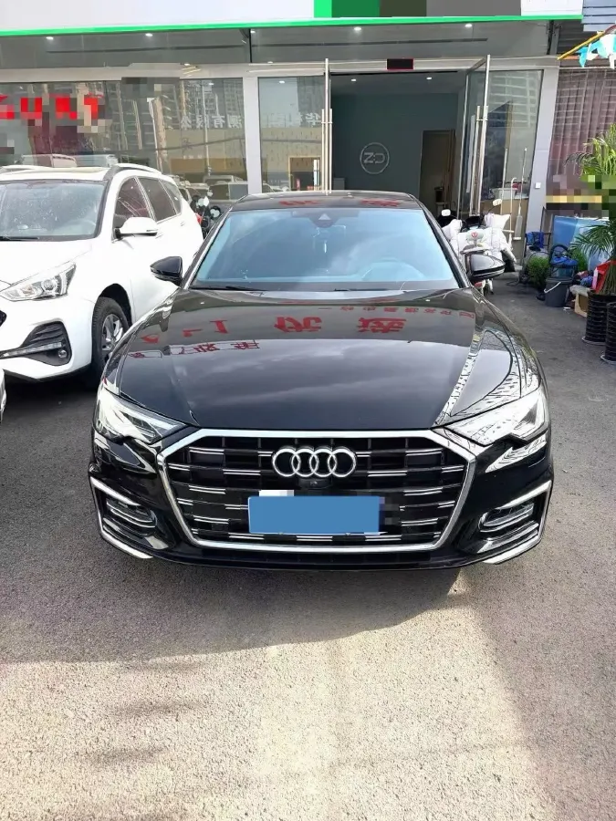 2023 Audi A6L 2.0T 245HP L4 7DCT,autocango,china used car exporter,china ev exporter,chinese used car exporter,chinese used ev exporter