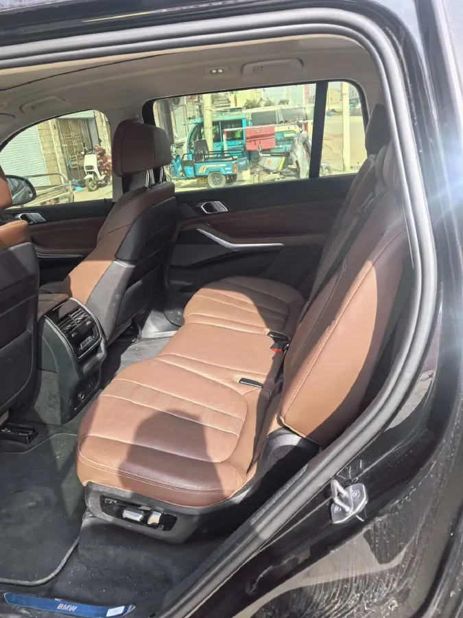 2022 BMW X7 3.0T 340HP L6 8AT,autocango,china used car exporter,china ev exporter,chinese used car exporter,chinese used ev exporter