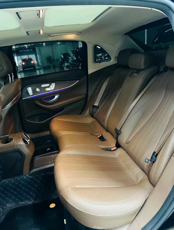 2020 Mercedes-Benz E Class 2.0T 258HP L4 9AT,autocango,china used car exporter,china ev exporter,chinese used car exporter,chinese used ev exporter