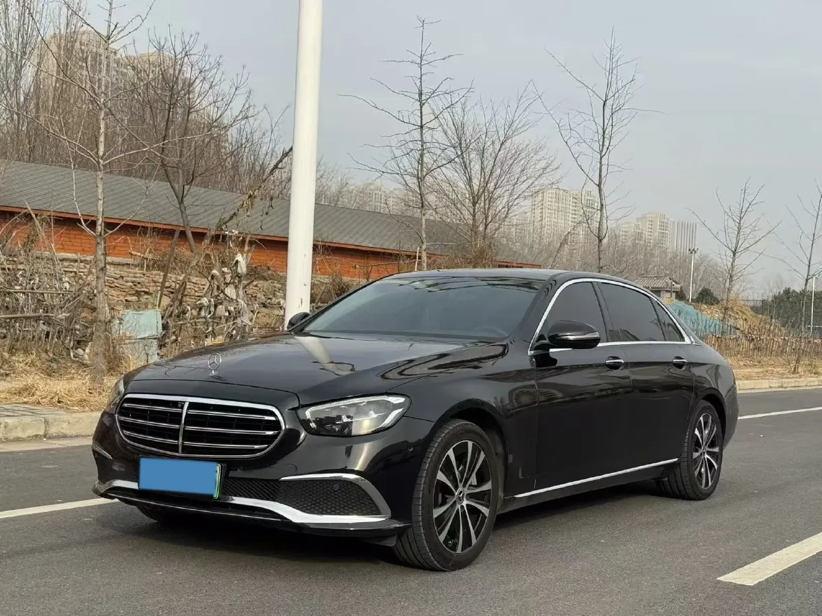 2023 Mercedes-Benz E Class 2.0T 211HP L4 9AT PHEV 25.4KWH,autocango,china used car exporter,china ev exporter,chinese used car exporter,chinese used ev exporter