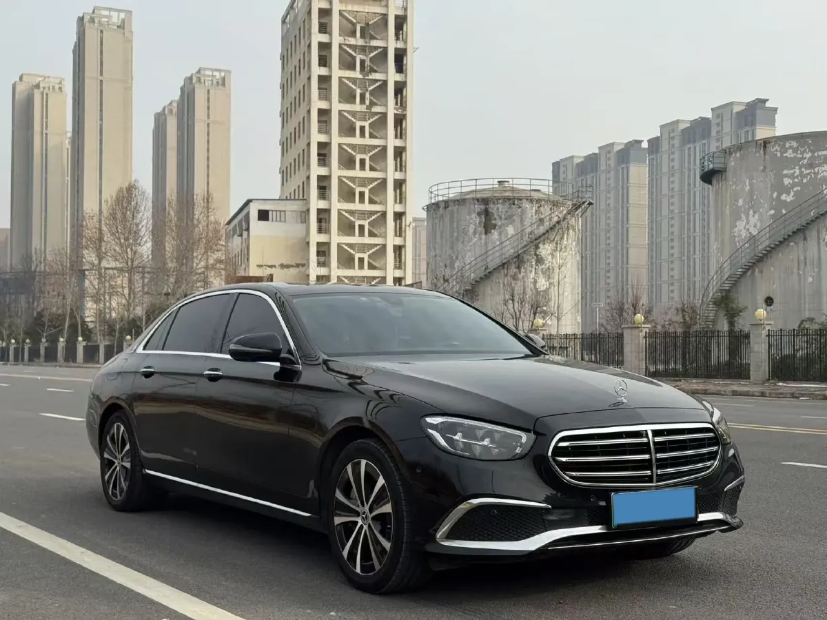 2023 Mercedes-Benz E Class 2.0T 211HP L4 9AT PHEV 25.4KWH,autocango,china used car exporter,china ev exporter,chinese used car exporter,chinese used ev exporter
