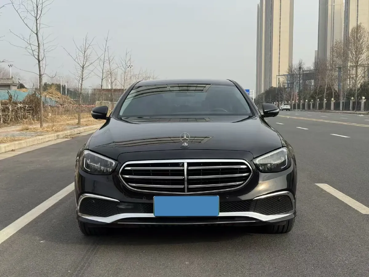 2023 Mercedes-Benz E Class 2.0T 211HP L4 9AT PHEV 25.4KWH,autocango,china used car exporter,china ev exporter,chinese used car exporter,chinese used ev exporter