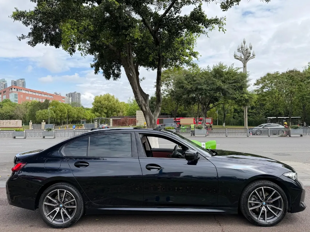 2023 BMW 3 Series 2.0T 156HP L4 8AT,autocango,china used car exporter,china ev exporter,chinese used car exporter,chinese used ev exporter