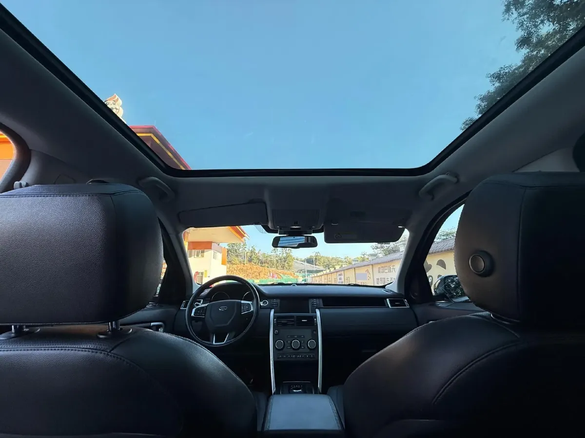 2017 Land Rover Discovery Sport 2.0T 241HP L4 9AT,autocango,china used car exporter,china ev exporter,chinese used car exporter,chinese used ev exporter