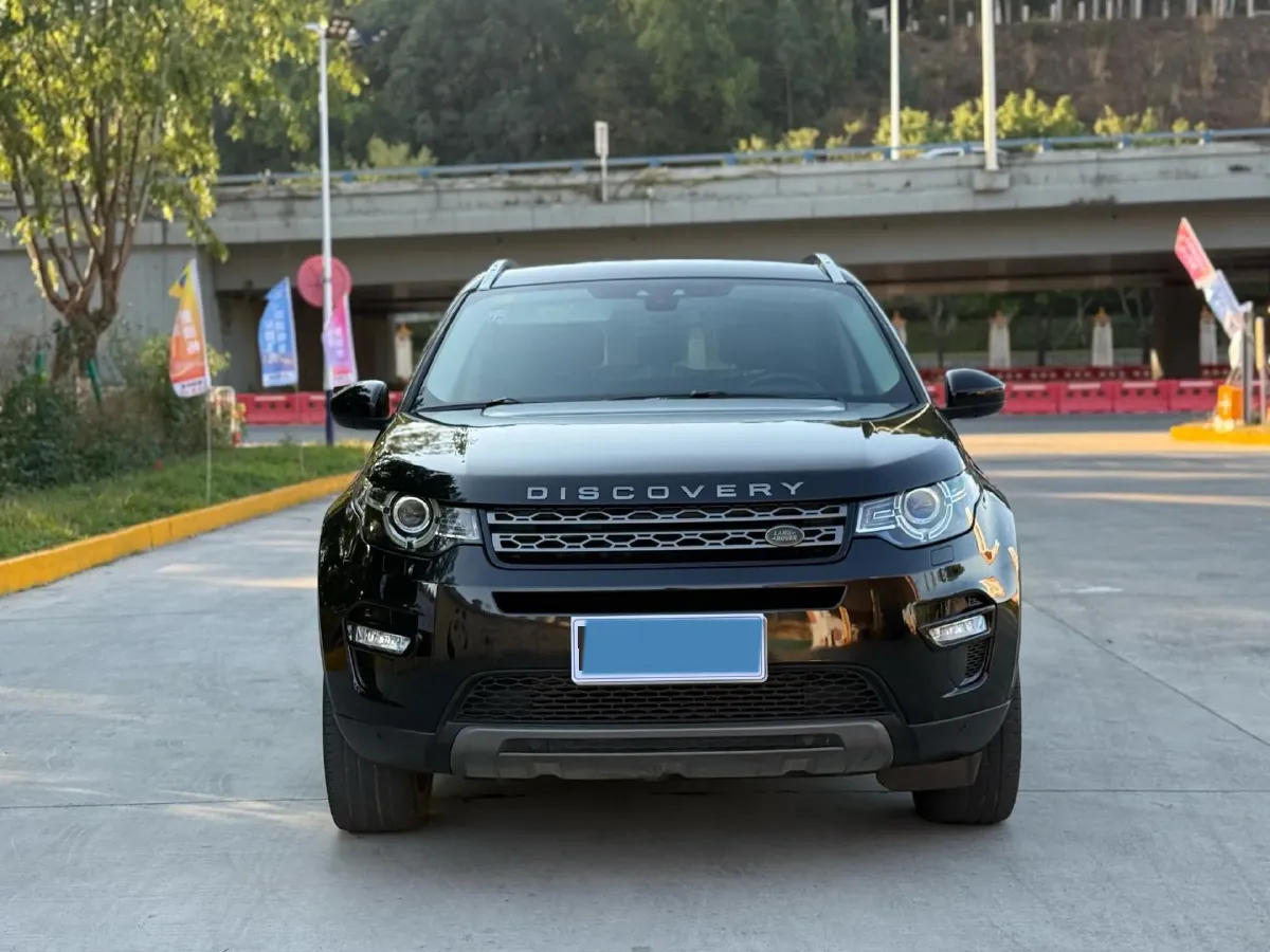 2017 Land Rover Discovery Sport 2.0T 241HP L4 9AT,autocango,china used car exporter,china ev exporter,chinese used car exporter,chinese used ev exporter