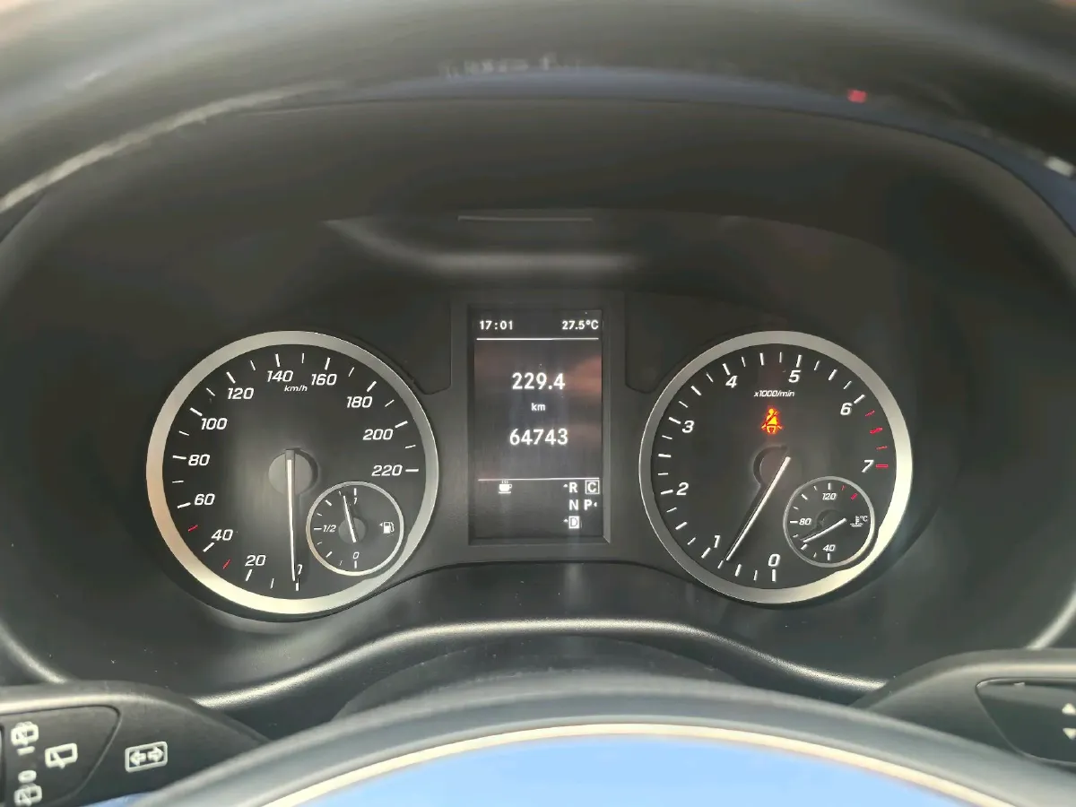 2020 Mercedes-Benz Vito 2.0T 211HP L4 9AT,autocango,china used car exporter,china ev exporter,chinese used car exporter,chinese used ev exporter