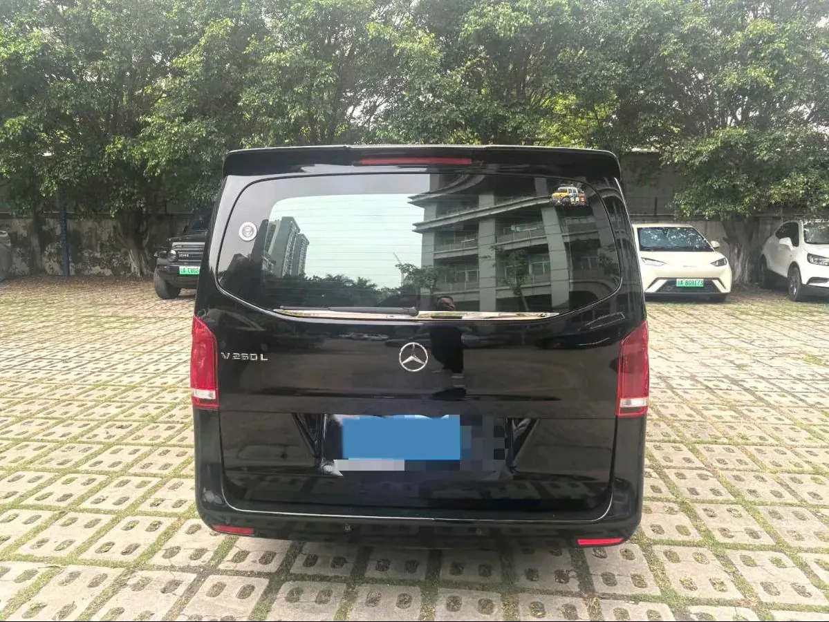 2020 Mercedes-Benz Vito 2.0T 211HP L4 9AT,autocango,china used car exporter,china ev exporter,chinese used car exporter,chinese used ev exporter