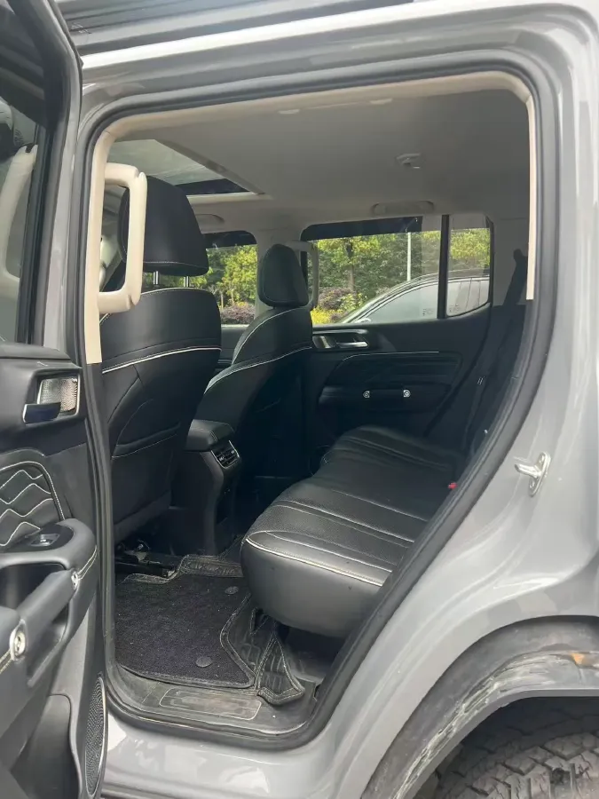 2024 Tank 300 2.0T 227HP L4 8AT,autocango,china used car exporter,china ev exporter,chinese used car exporter,chinese used ev exporter