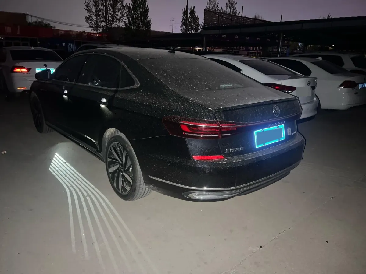 2025 Volkswagen Passat 2.0T 220HP L4 7DCT,autocango,china used car exporter,china ev exporter,chinese used car exporter,chinese used ev exporter