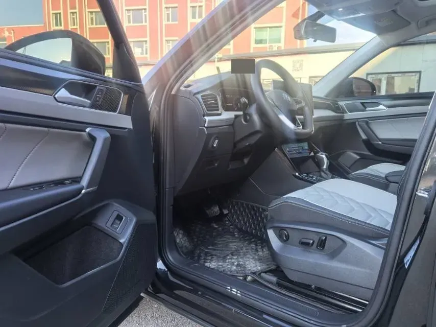 2025 Volkswagen Tayron 2.0T 186HP L4 7DCT,autocango,china used car exporter,china ev exporter,chinese used car exporter,chinese used ev exporter